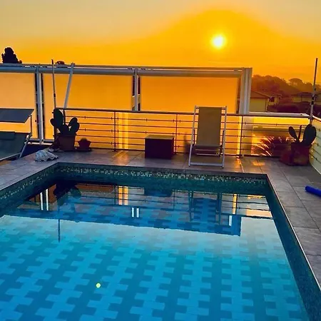 Appartement Luxury Attic With Private Pool Aranova