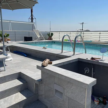 Luxury Attic With Private Pool * Aranova