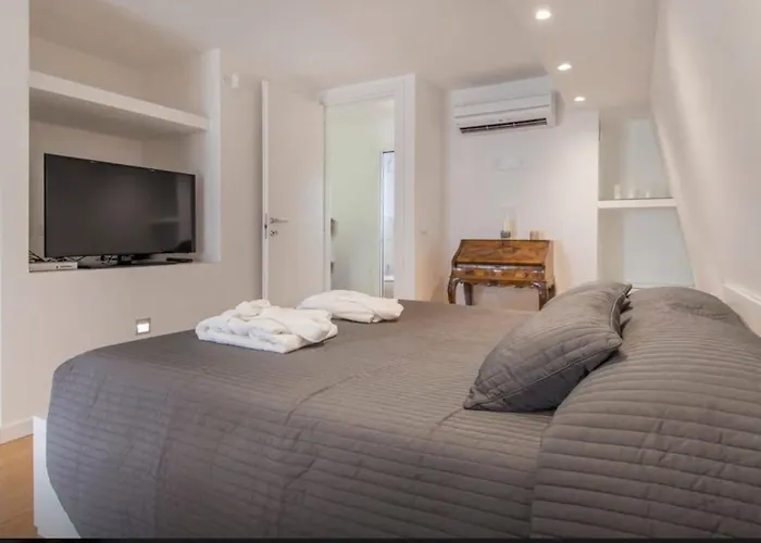 Apartmán Luxury Attic With Private Pool